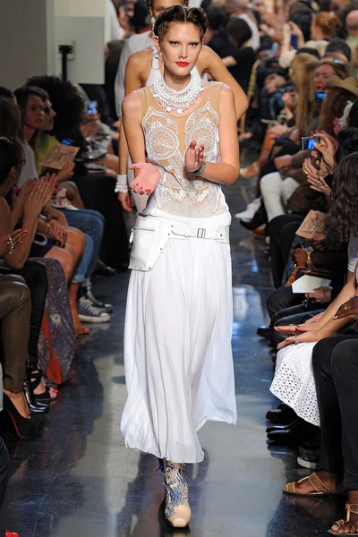 Look 72